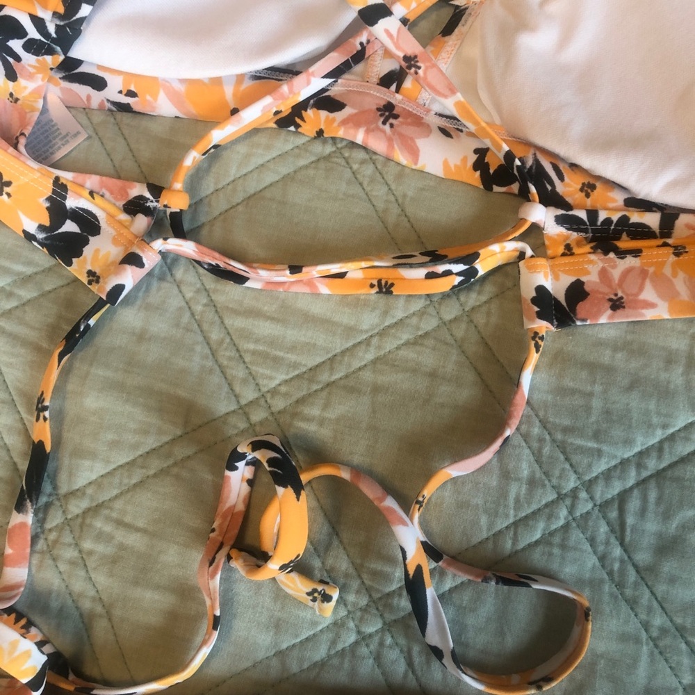Floral Bikini Set - Picture 6 of 10